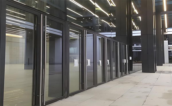 渭城玻璃地弹门 渭城玻璃地弹门