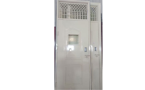 渭城学校教室门