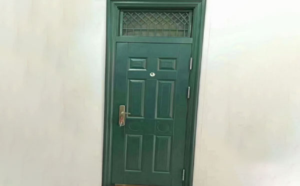 渭城学校教室门 渭城学校教室门