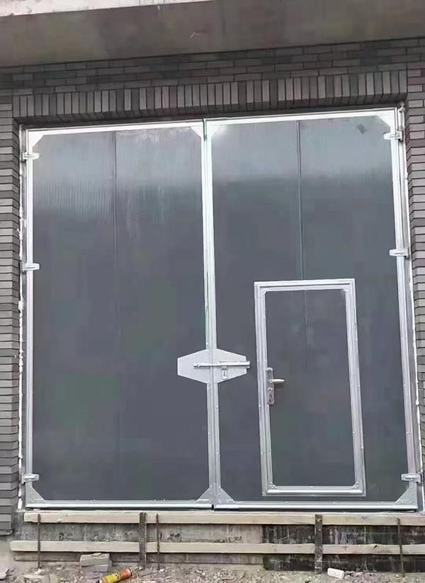 渭城工业平开门在大型设备制造车间的应用实例