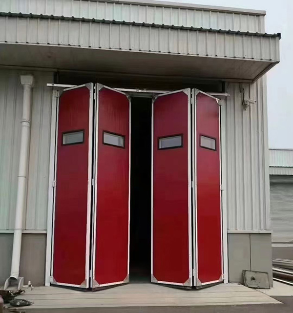 渭城工业折叠门在大型装配车间出入口的应用实例