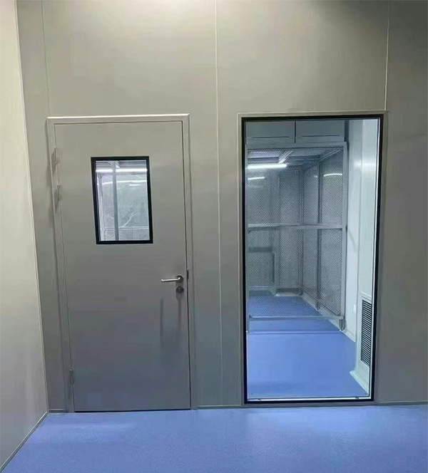 学校教学楼完成渭城防火门标准化安装